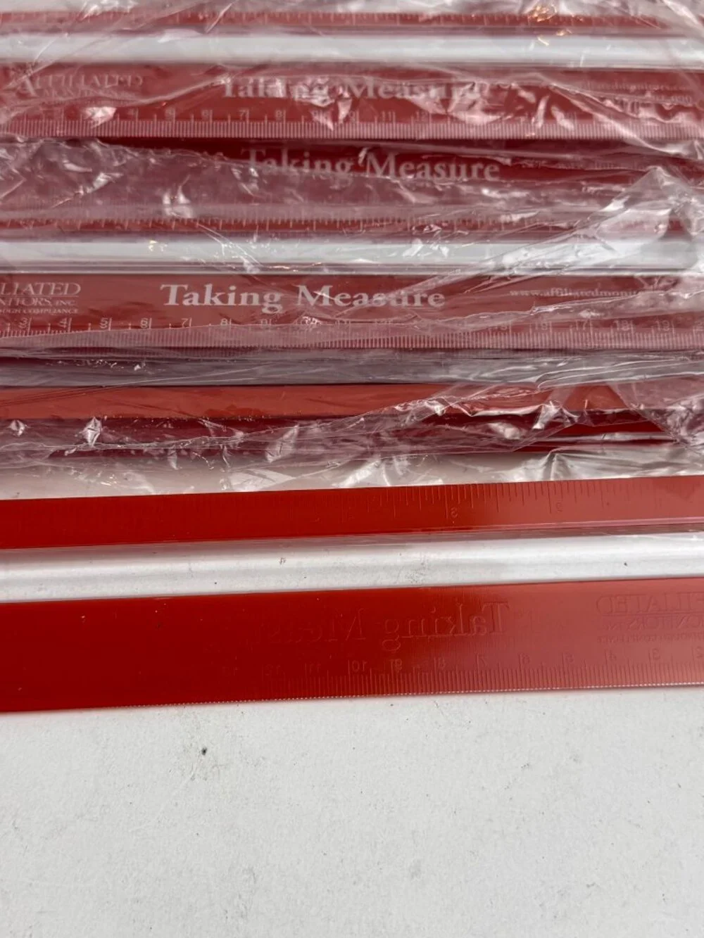 affiliated monitors red 8 inch magnifying bar ruler desk paperweight new nos